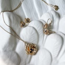 Boucles D'oreilles Puces Rose De Cluny -Décoration Soldes 86588 xl